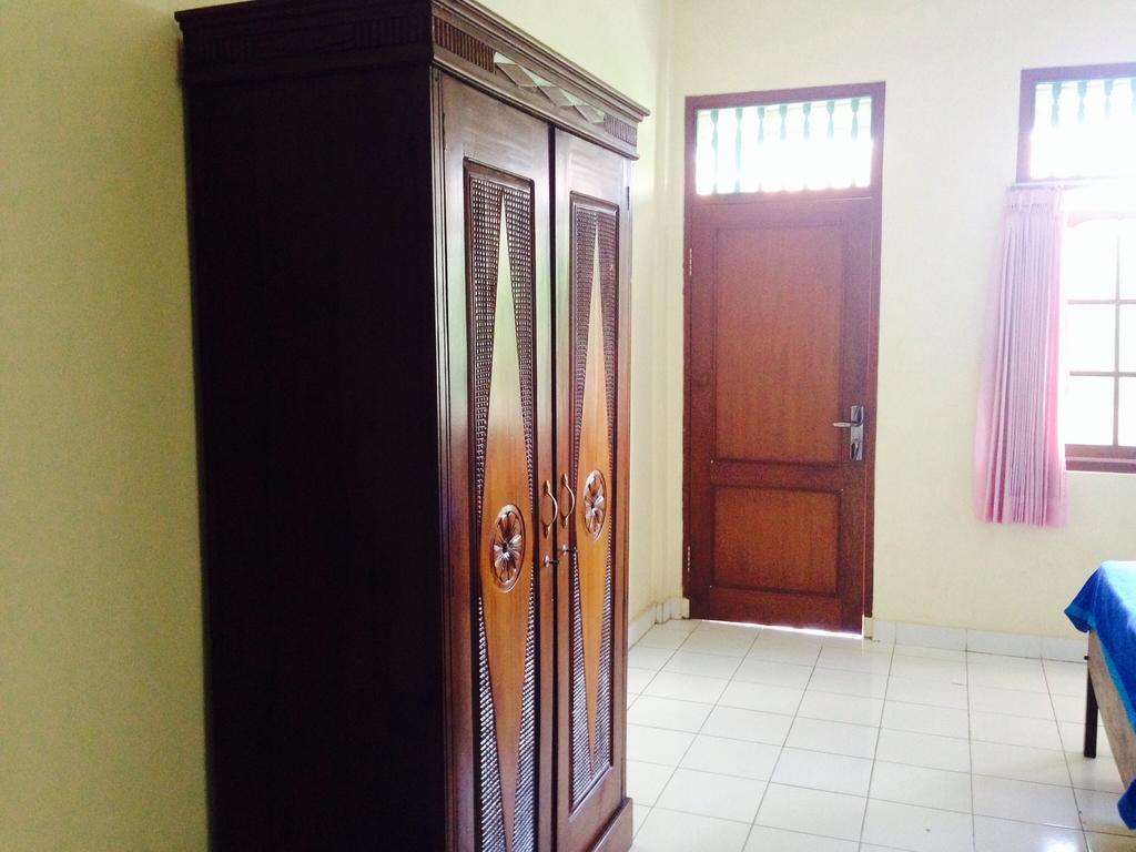 Mekar Jaya Bungalows كوتا المظهر الخارجي الصورة