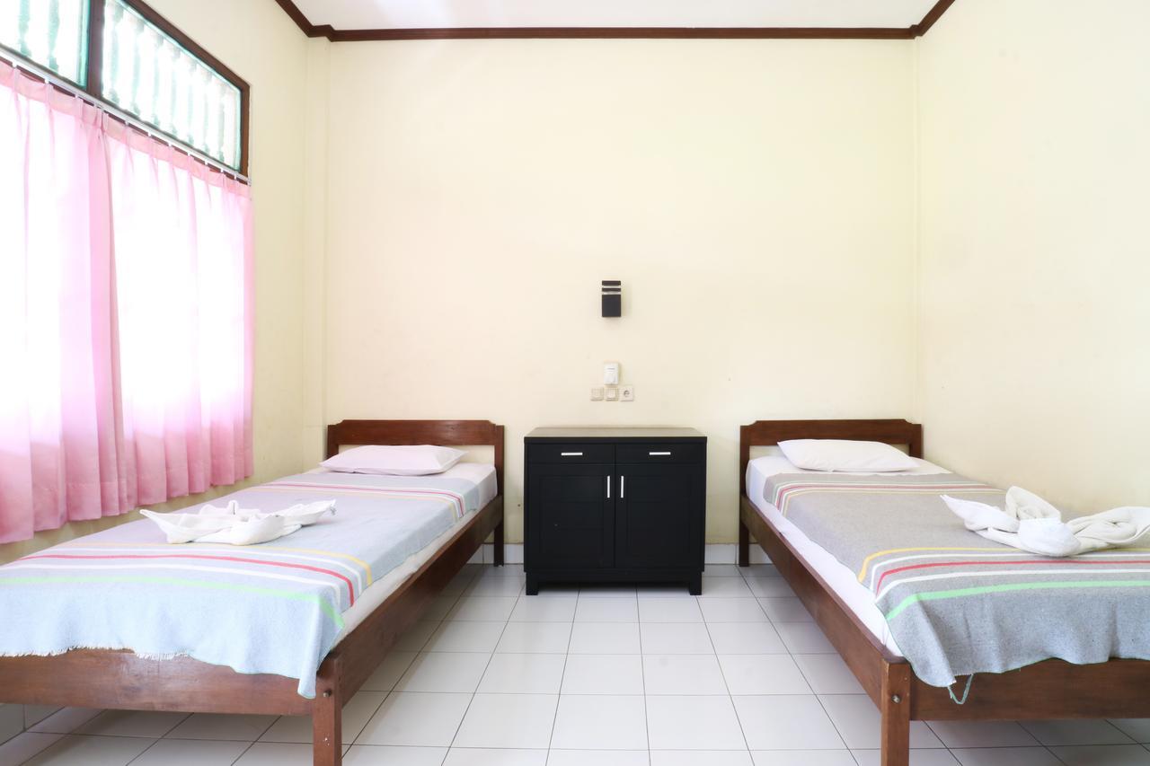 Mekar Jaya Bungalows كوتا المظهر الخارجي الصورة